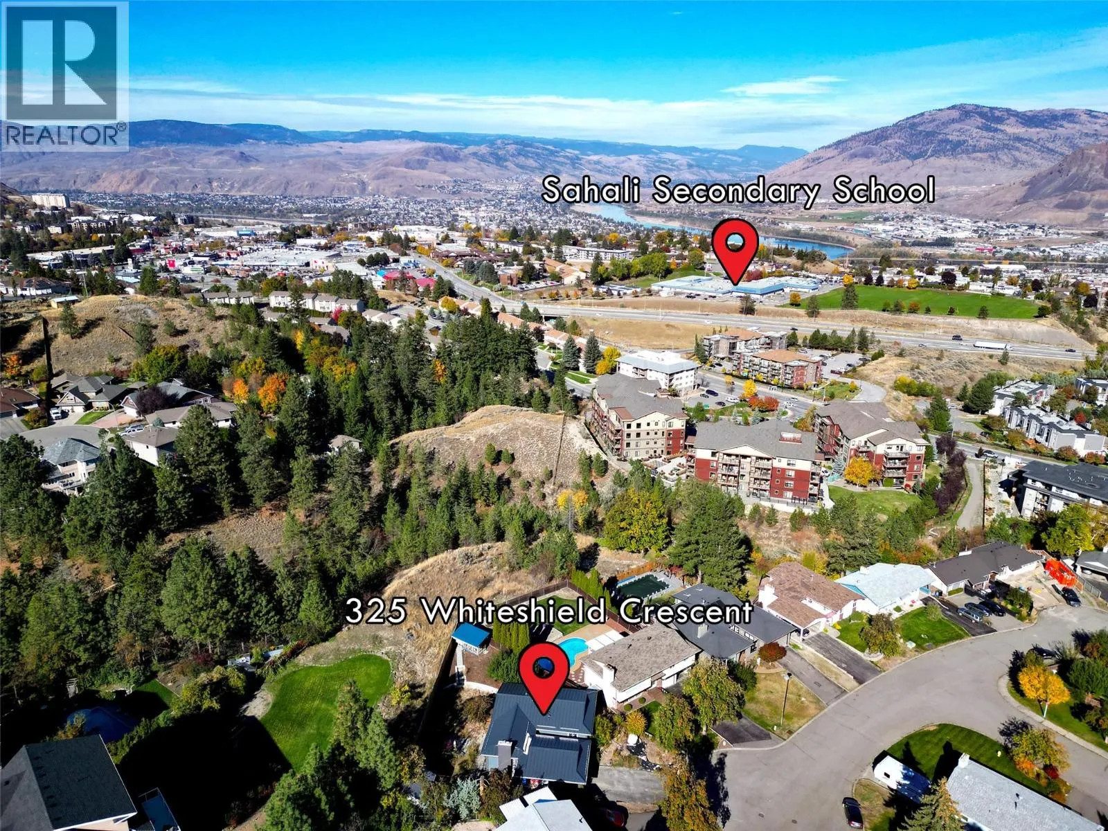 325 Whiteshield Crescent