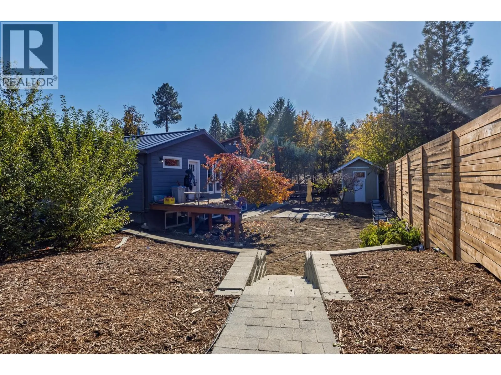325 Whiteshield Crescent
