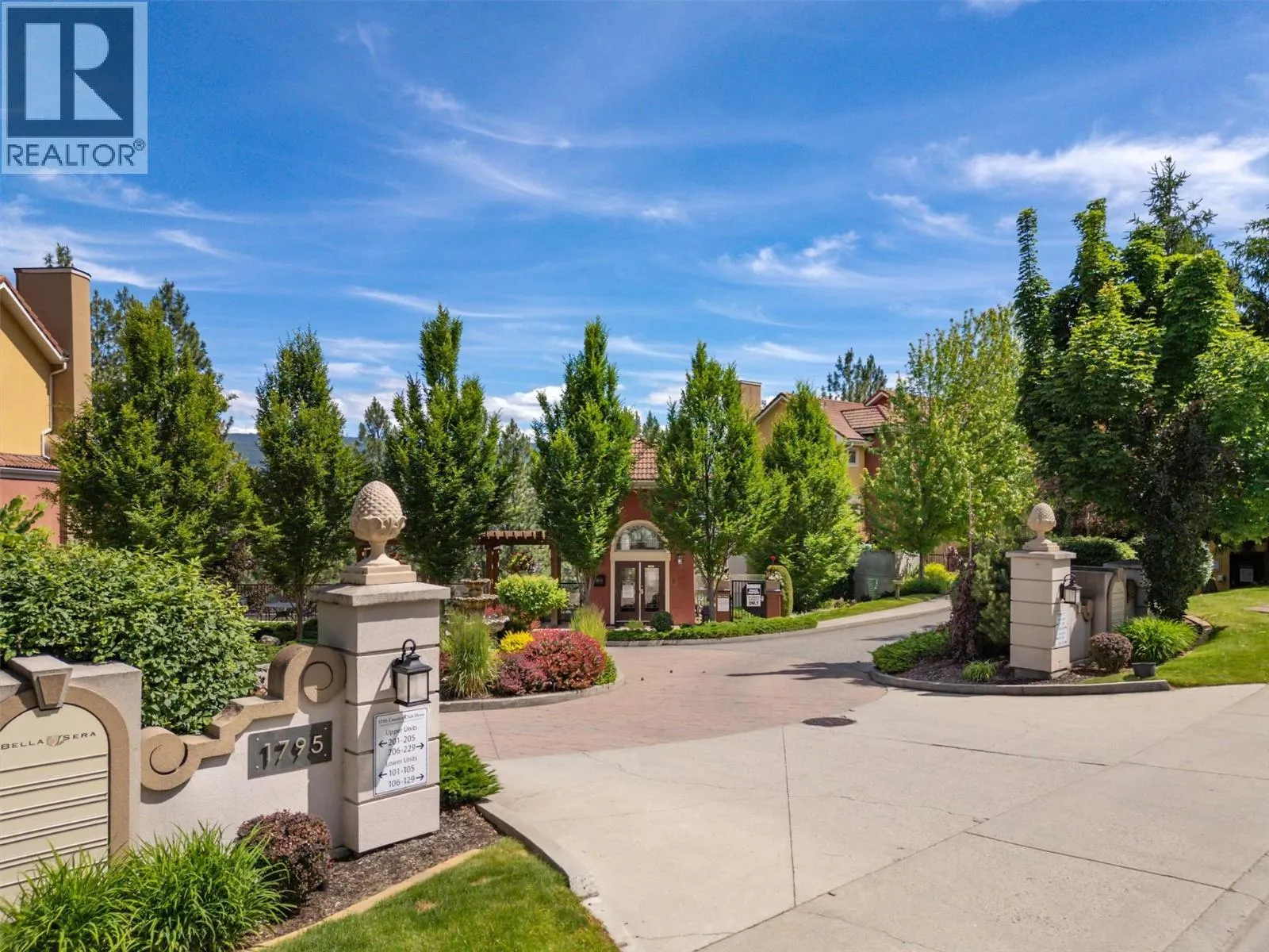1795 Country Club Road Unit# 206