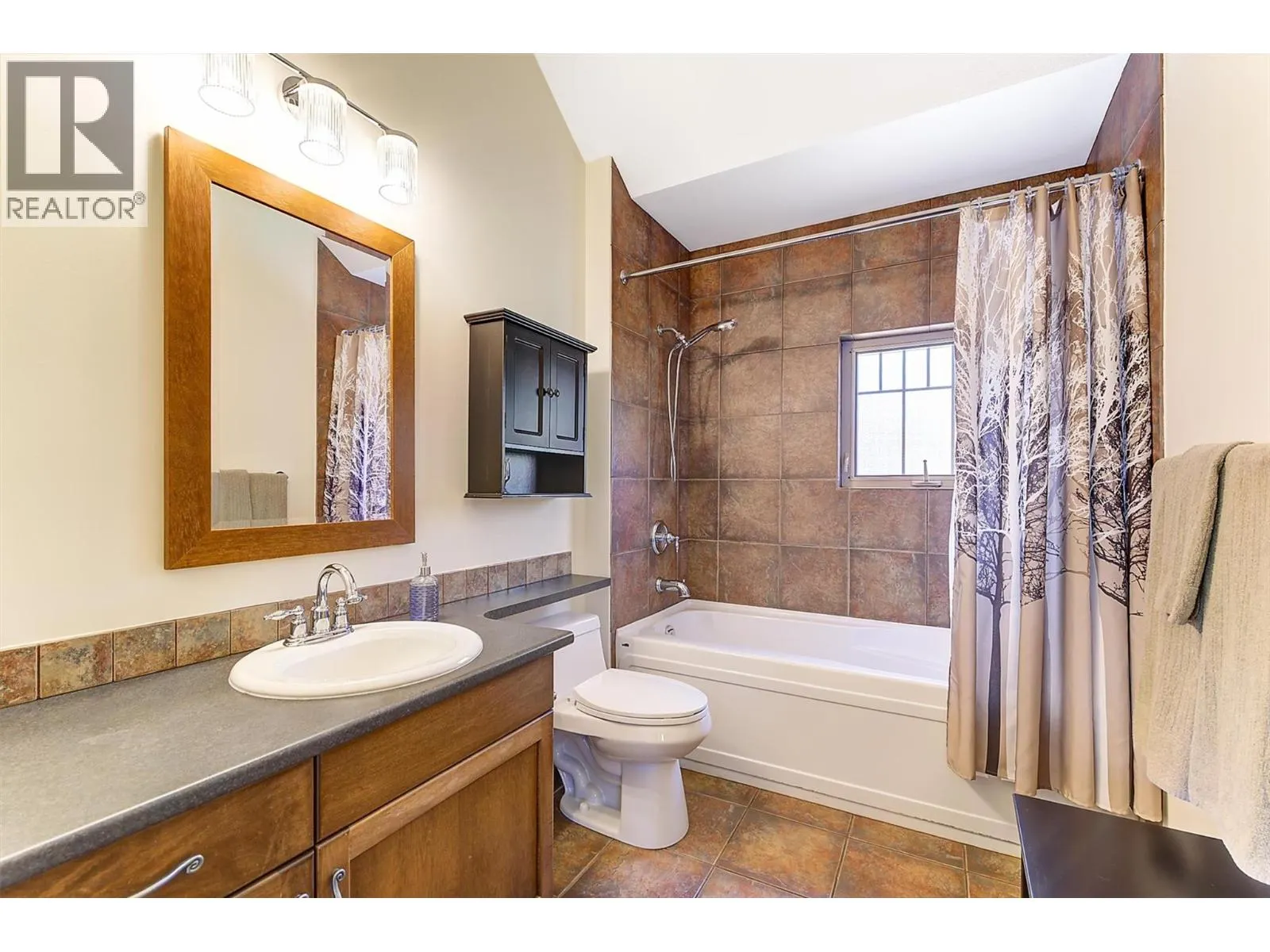 1795 Country Club Road Unit# 206