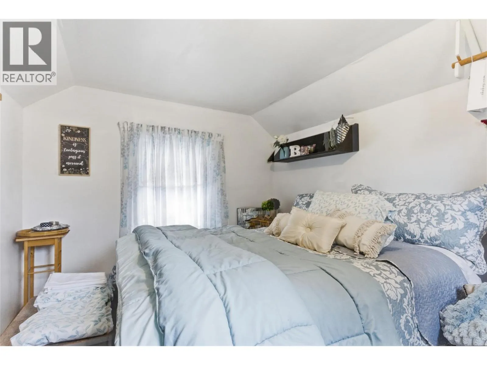 352 5TH Street