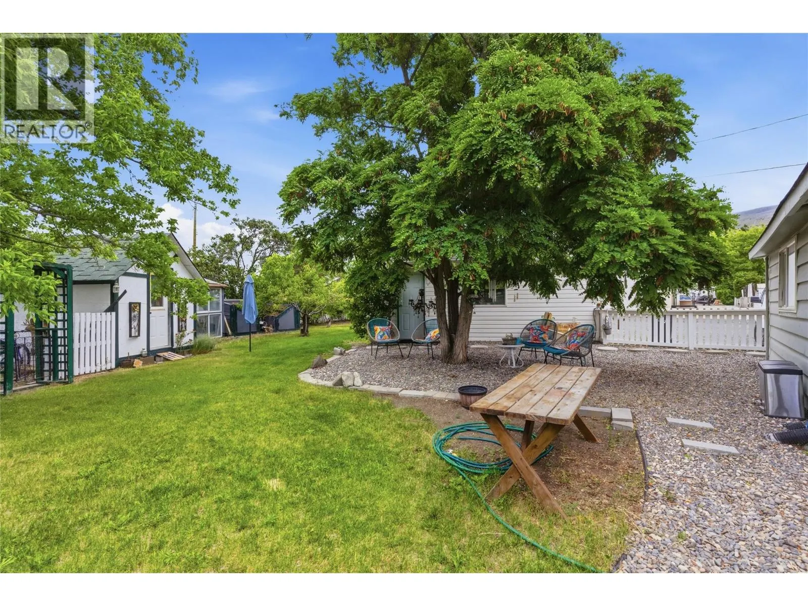 352 5TH Street