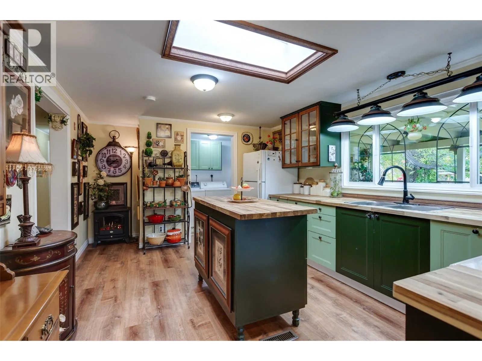 1999 Hwy 97 Highway S Unit# 12
