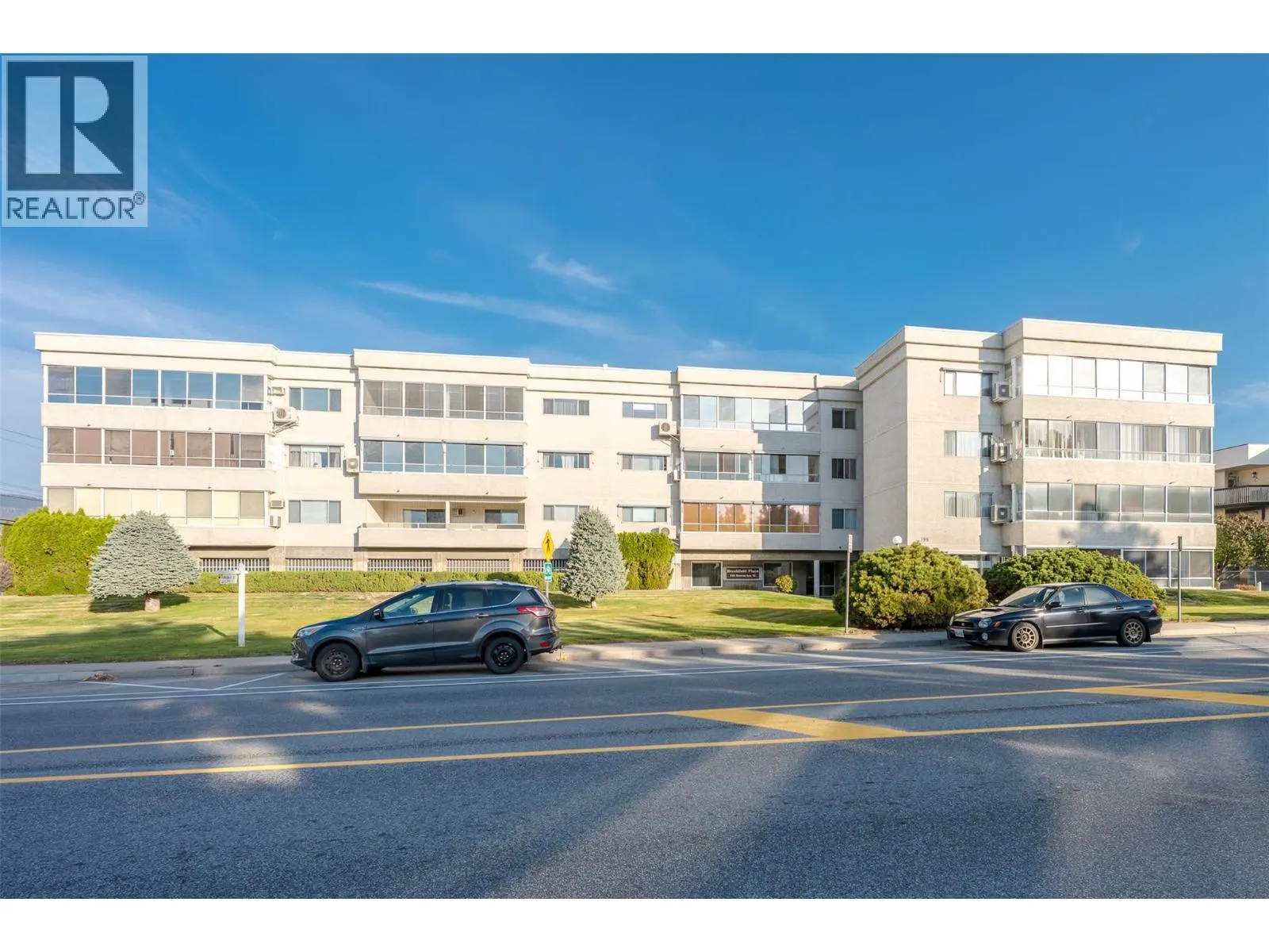 195 Warren Avenue W Unit# 204