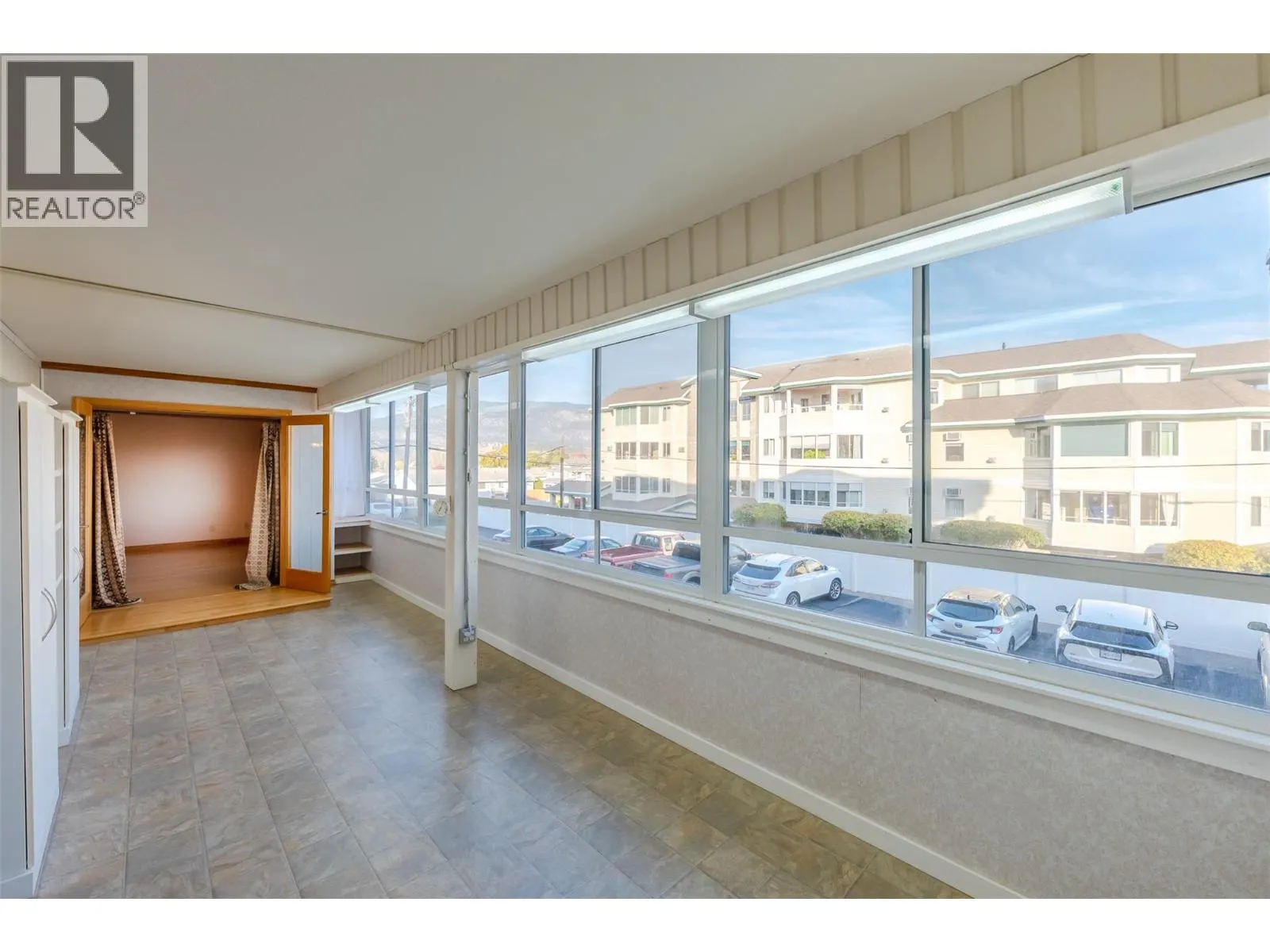 195 Warren Avenue W Unit# 204