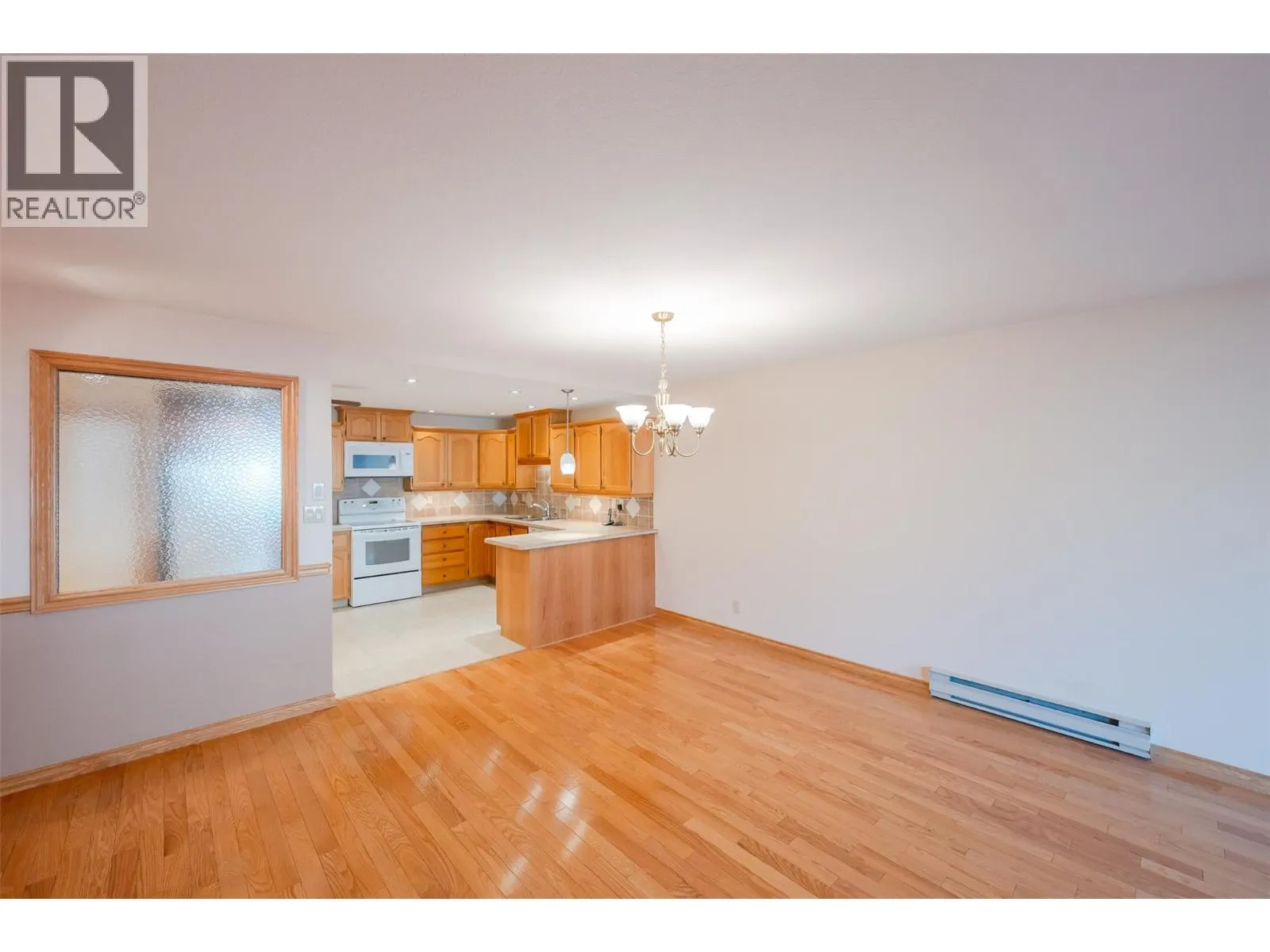 195 Warren Avenue W Unit# 204