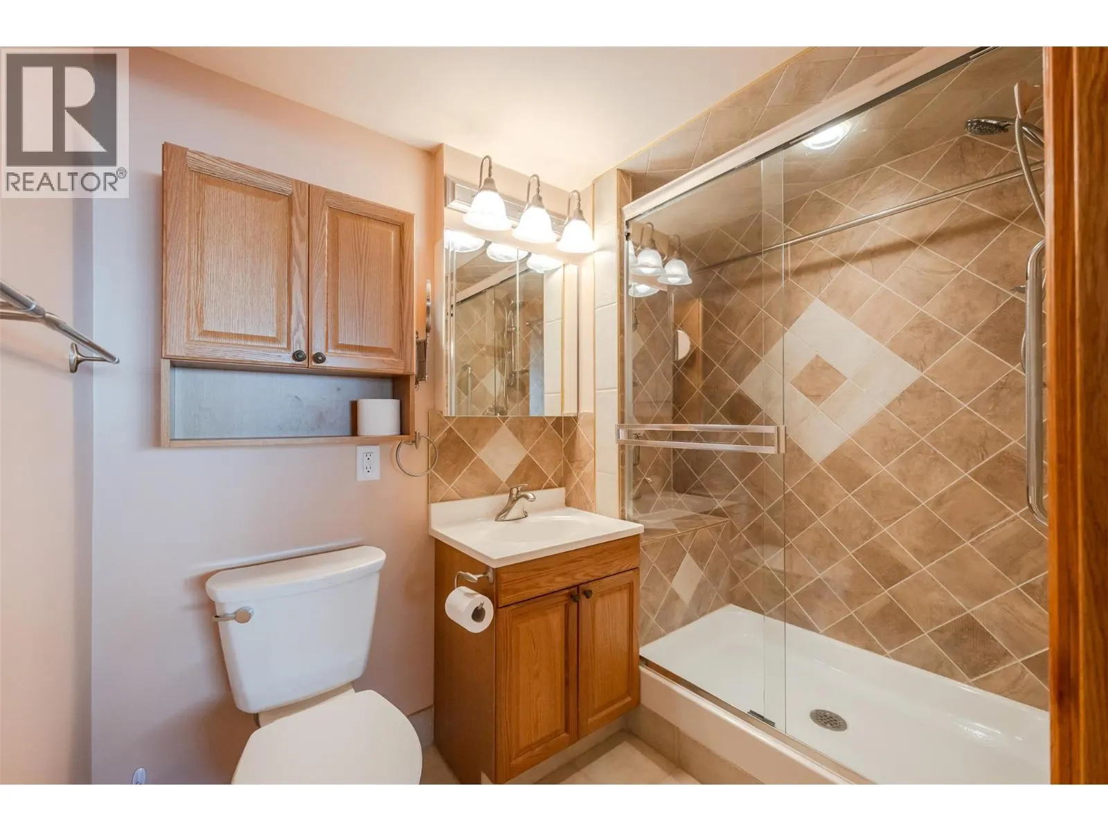 195 Warren Avenue W Unit# 204