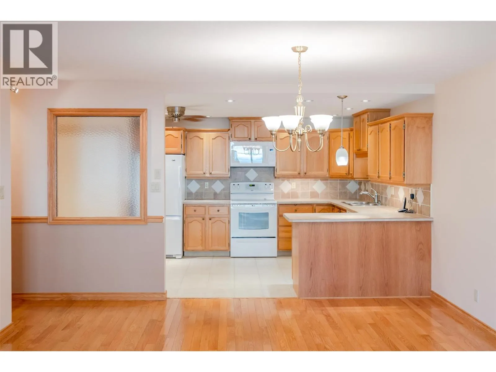 195 Warren Avenue W Unit# 204