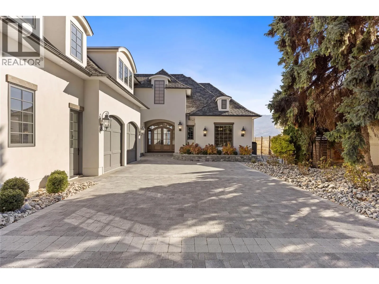 2389 George Court