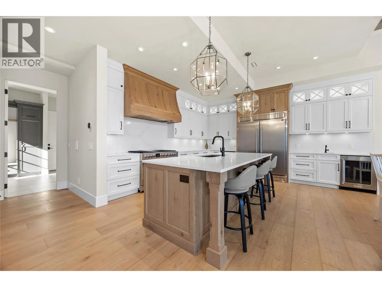 2389 George Court