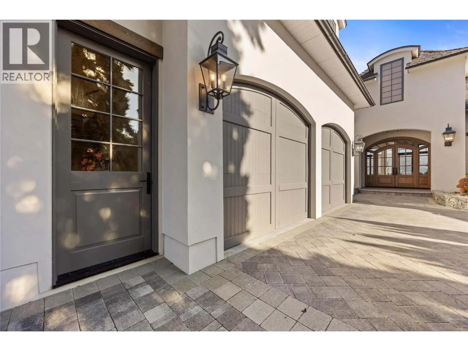2389 George Court