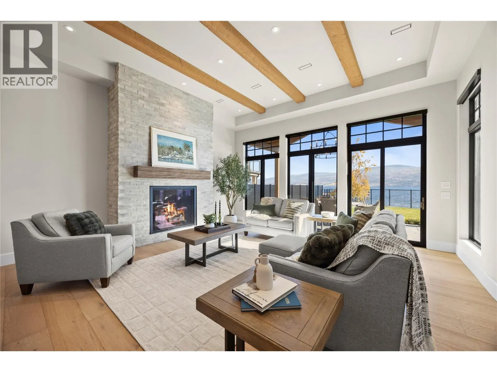 2389 George Court