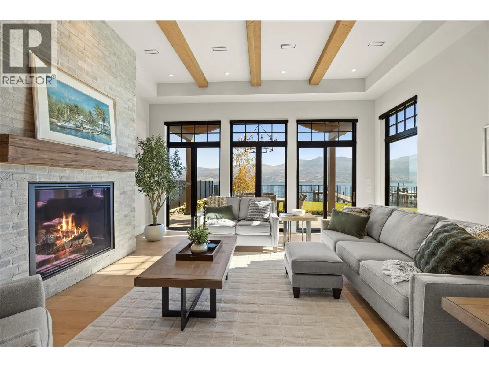 2389 George Court