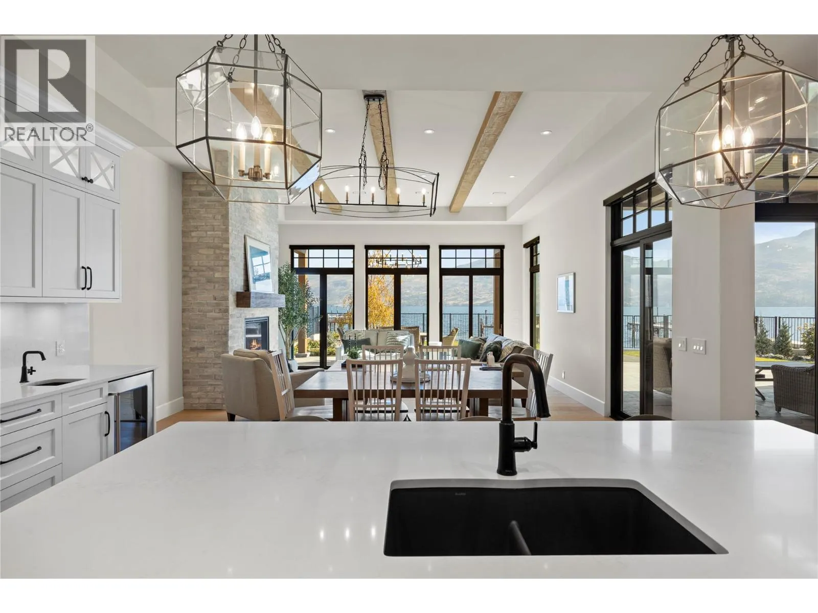 2389 George Court