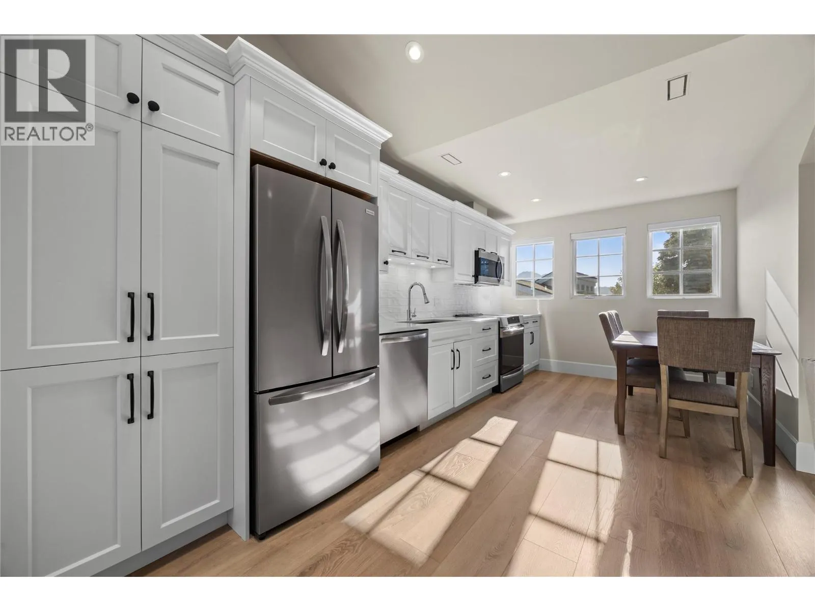 2389 George Court
