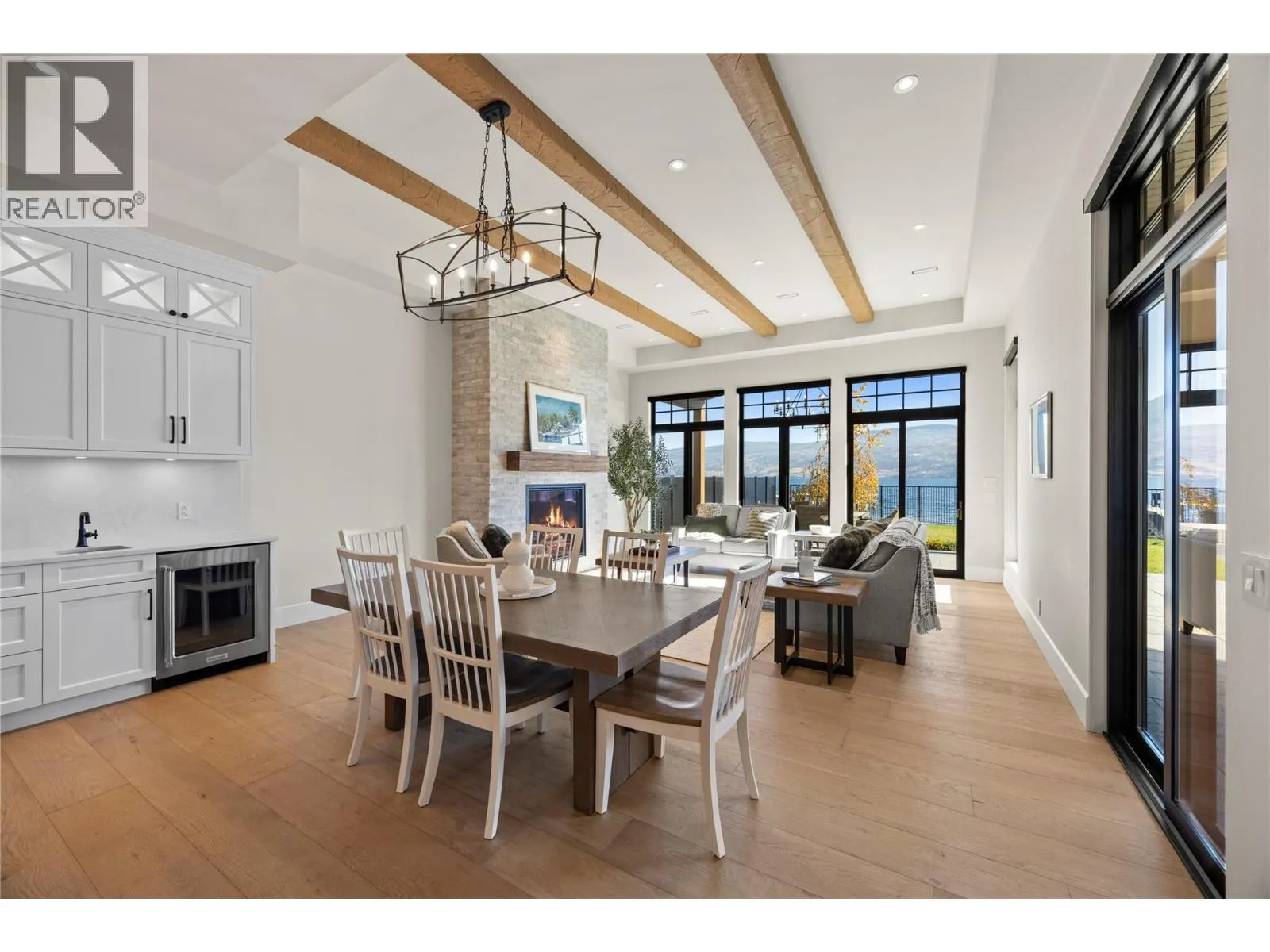 2389 George Court
