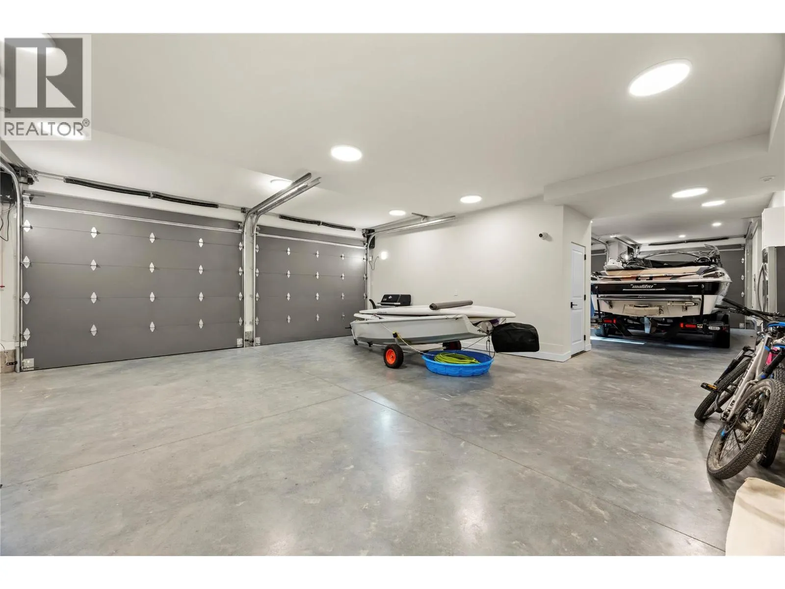 2389 George Court