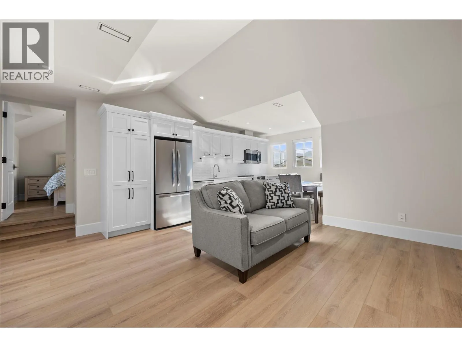 2389 George Court