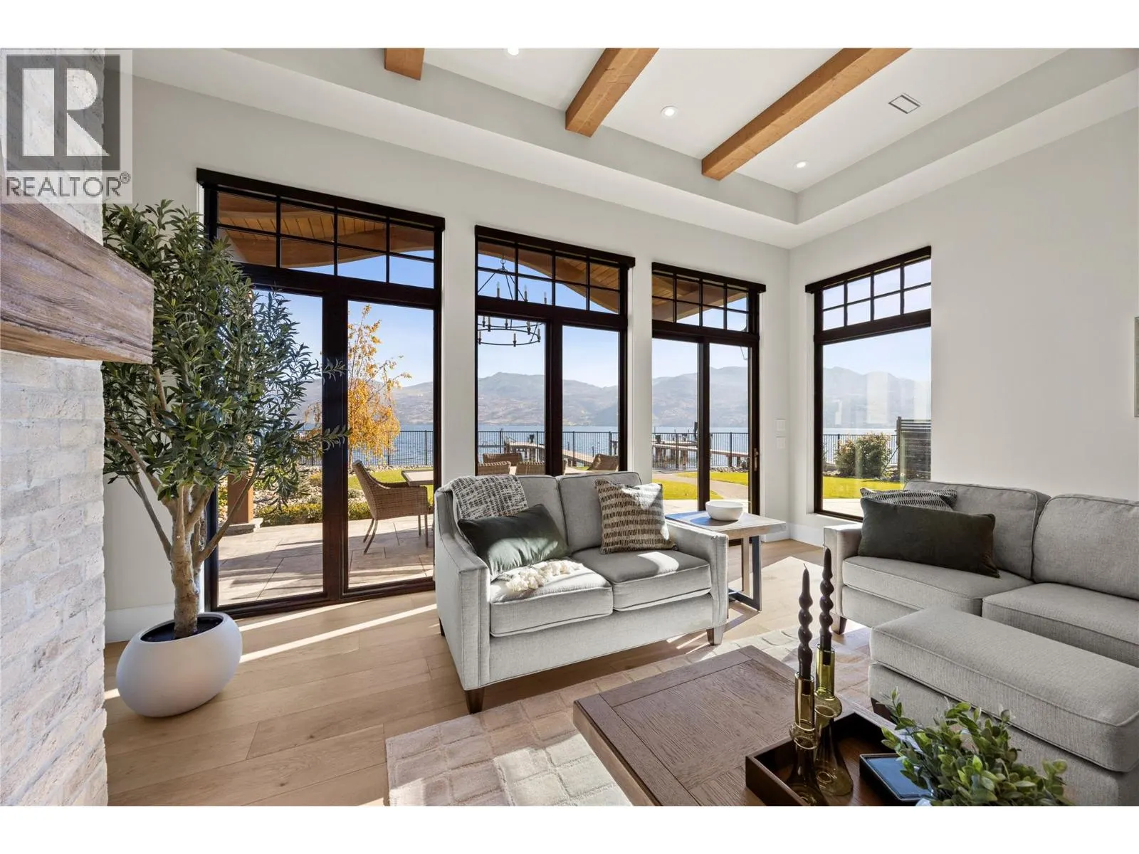 2389 George Court