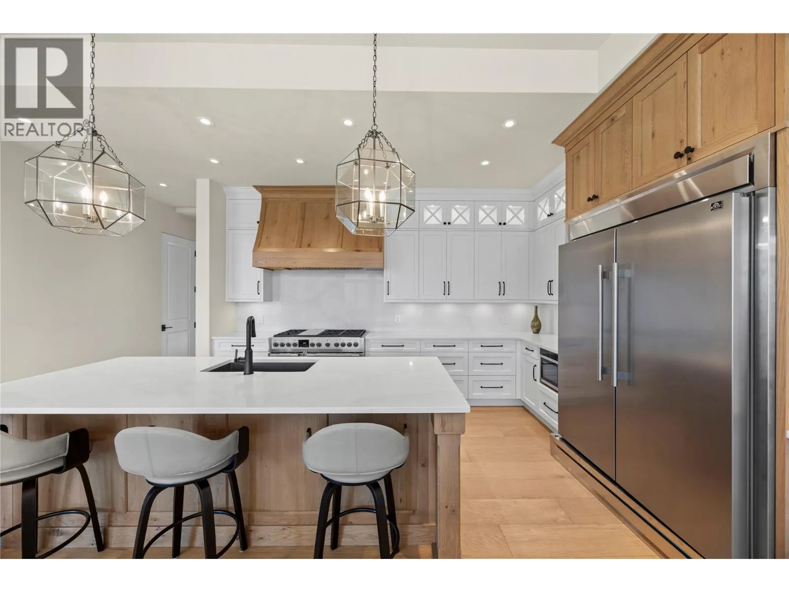 2389 George Court
