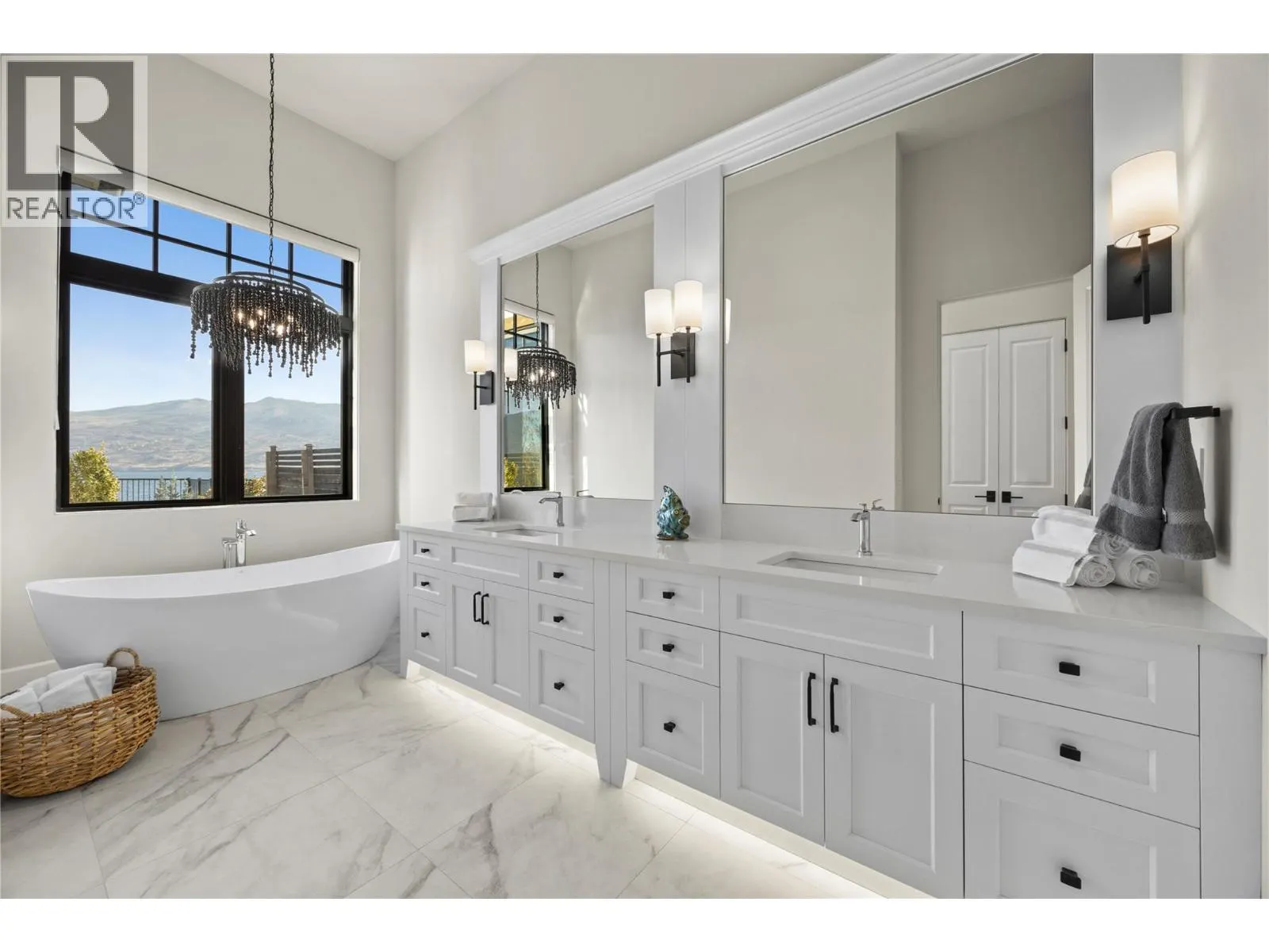 2389 George Court