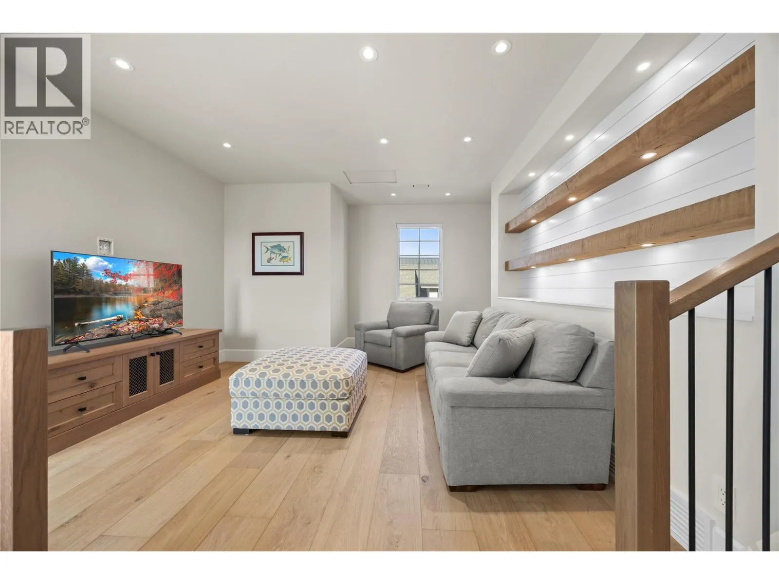 2389 George Court