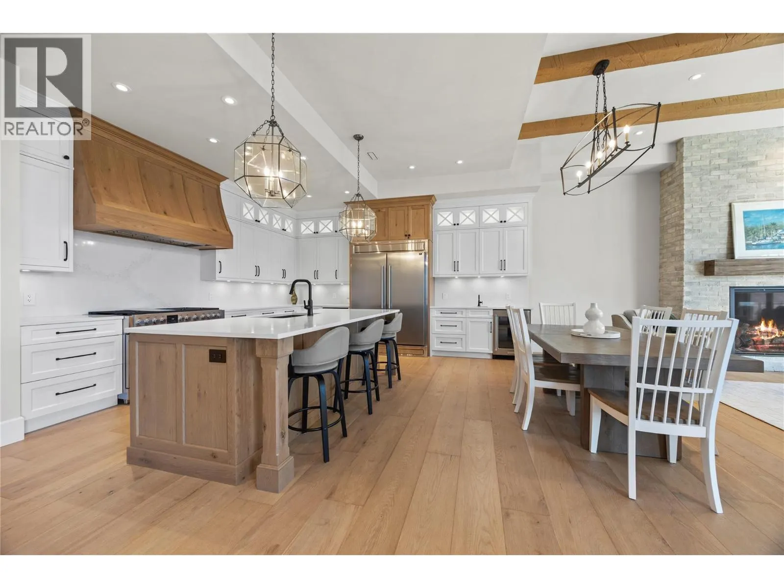 2389 George Court