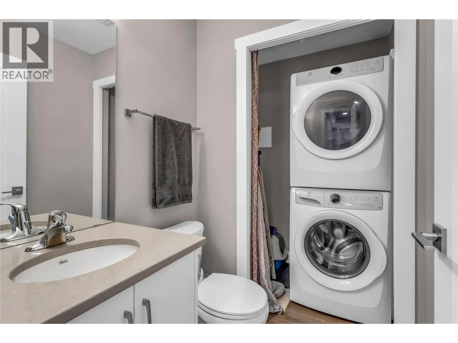 3090 Burtch Road Unit# 204