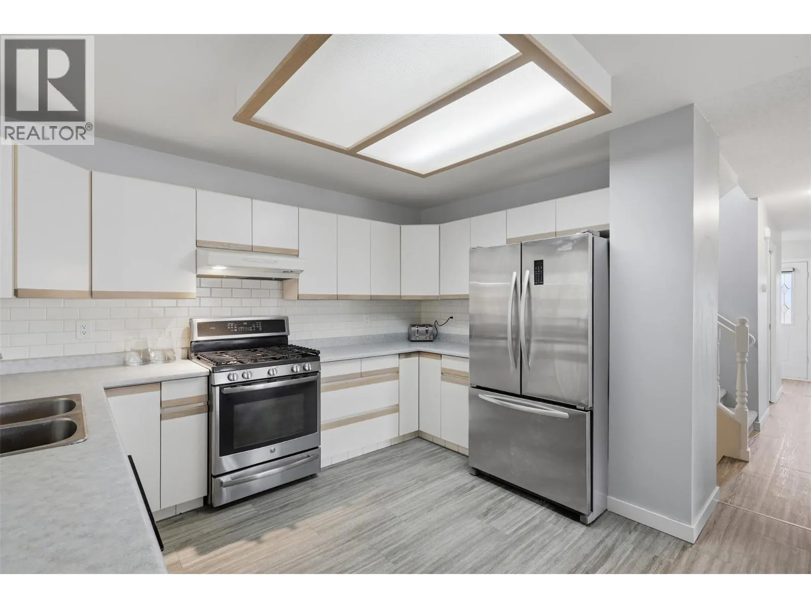 801 ALPINE Terrace