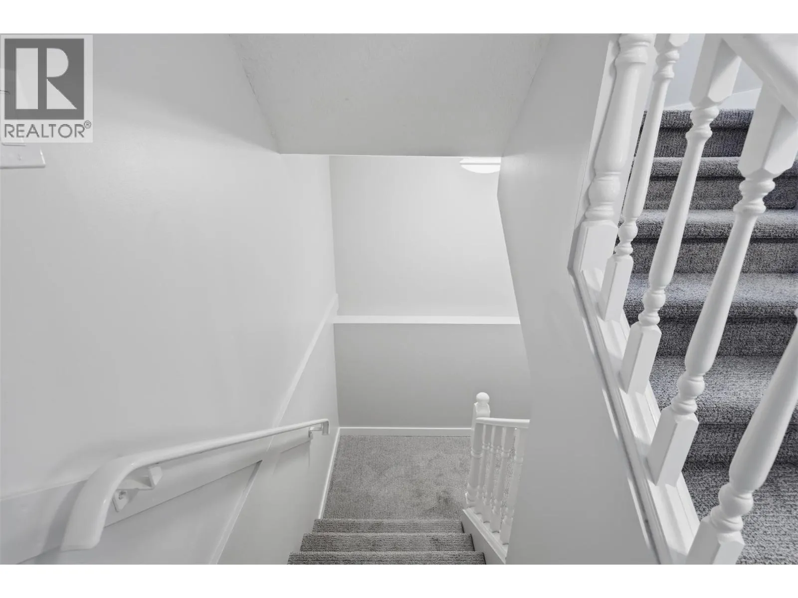 801 ALPINE Terrace