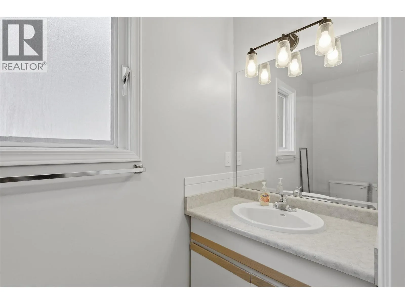 801 ALPINE Terrace