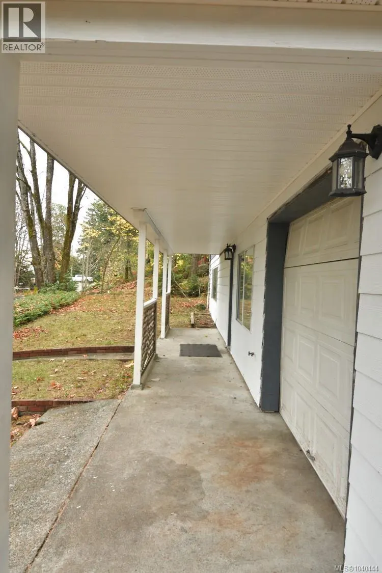 1154 2nd Ave