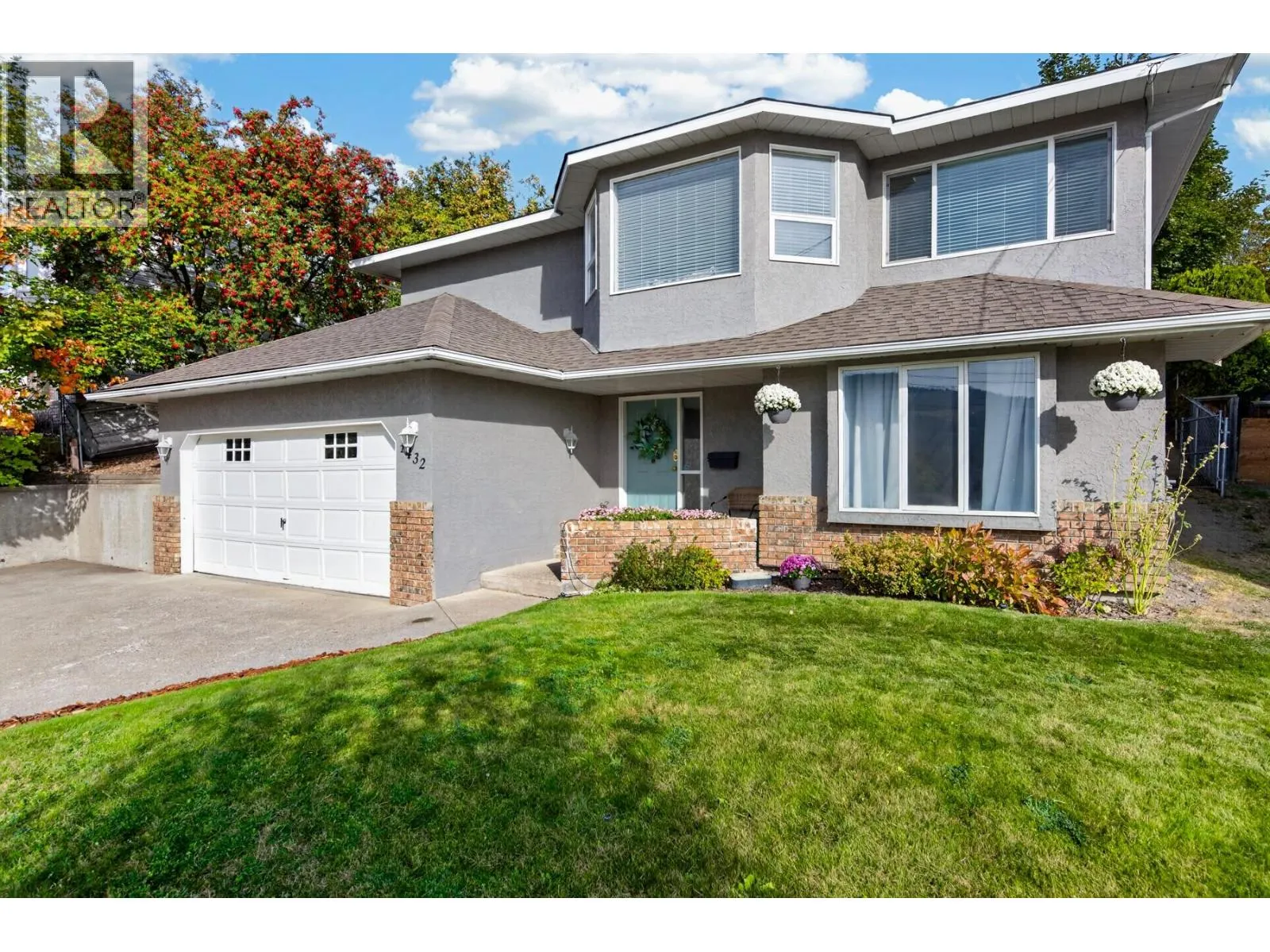 1432 Mt Dufferin Drive