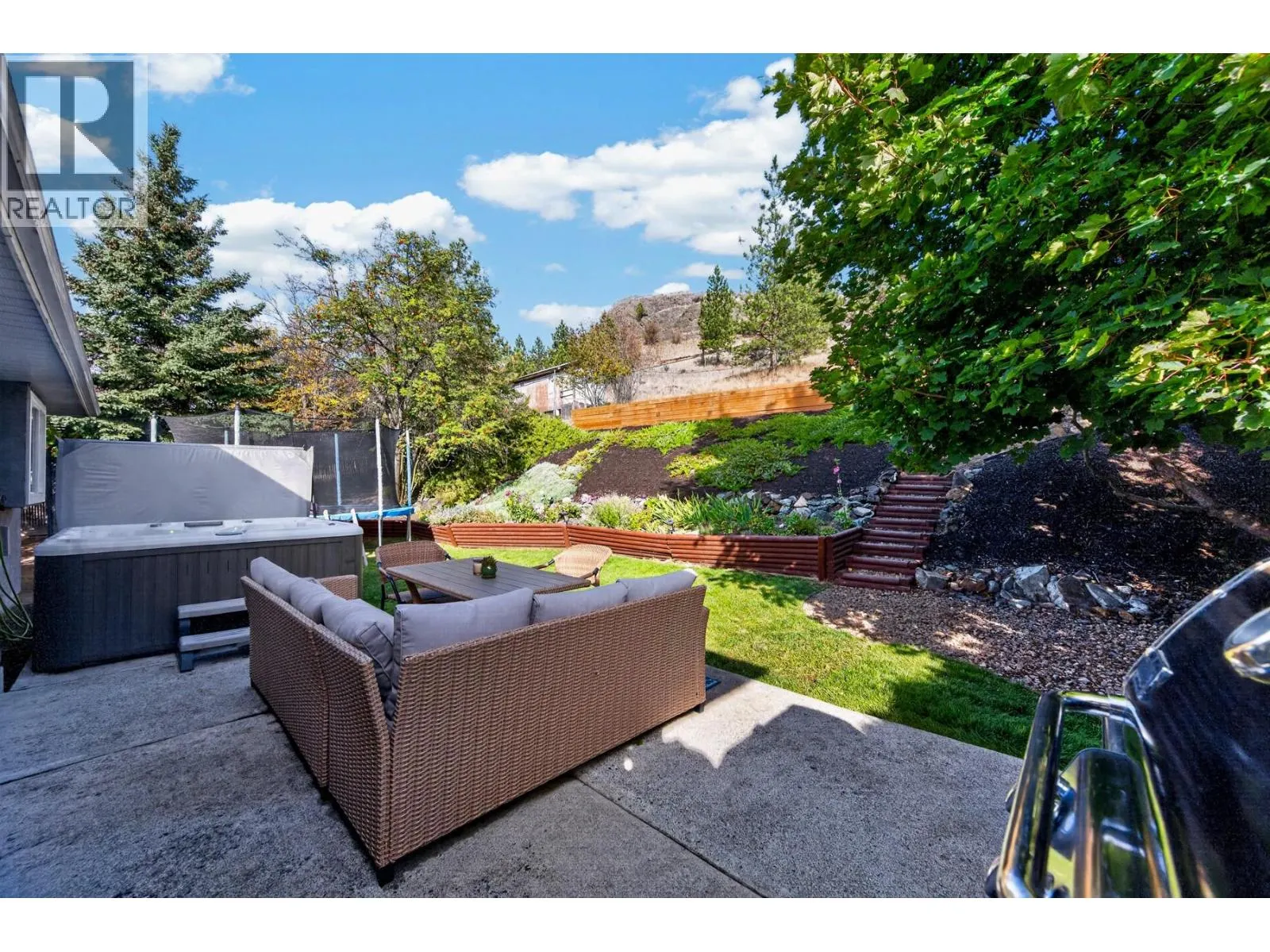 1432 Mt Dufferin Drive