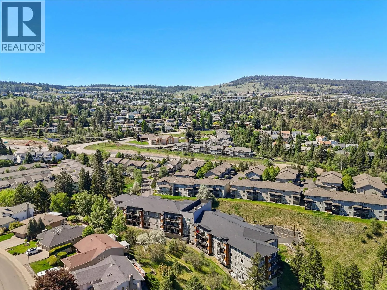 2046 ROBSON Place Unit# 405