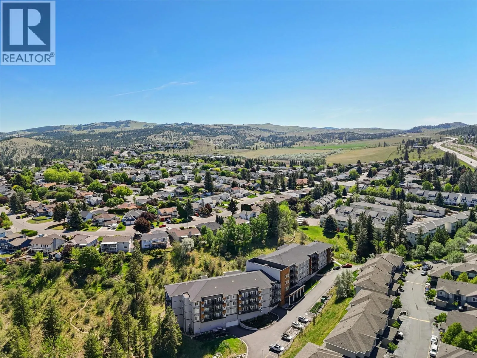 2046 ROBSON Place Unit# 405