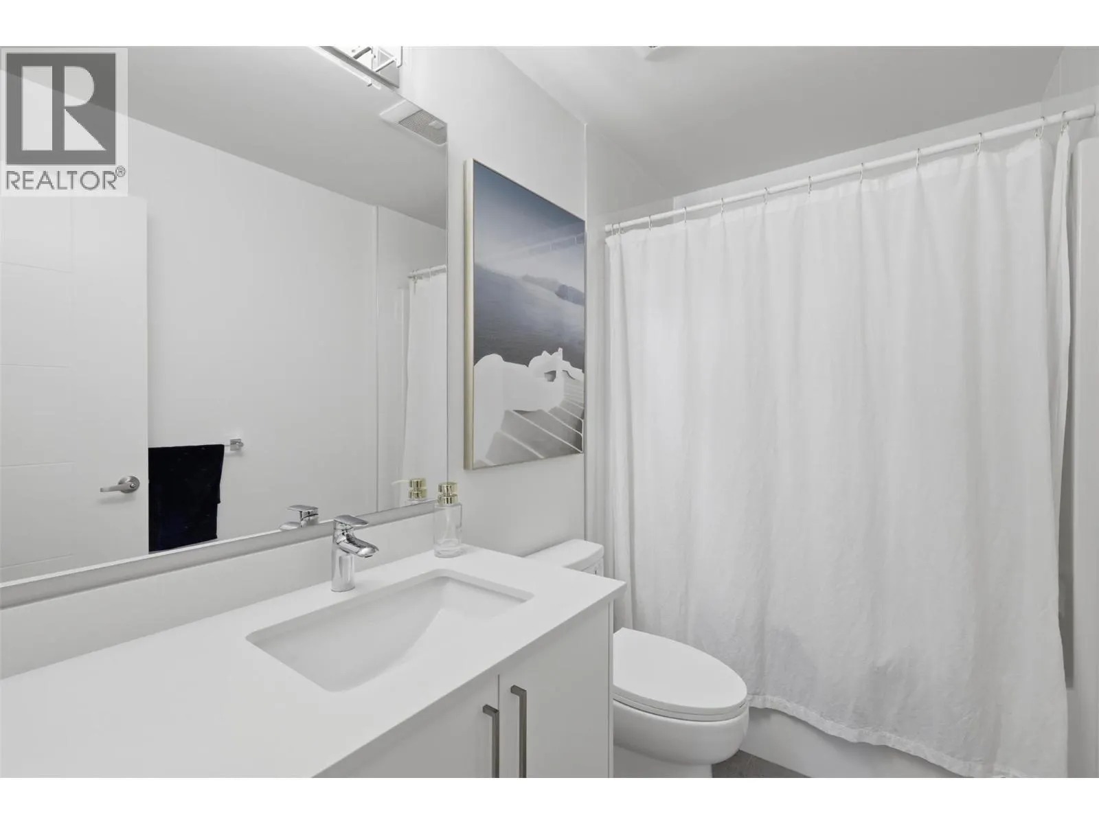 2046 ROBSON Place Unit# 405