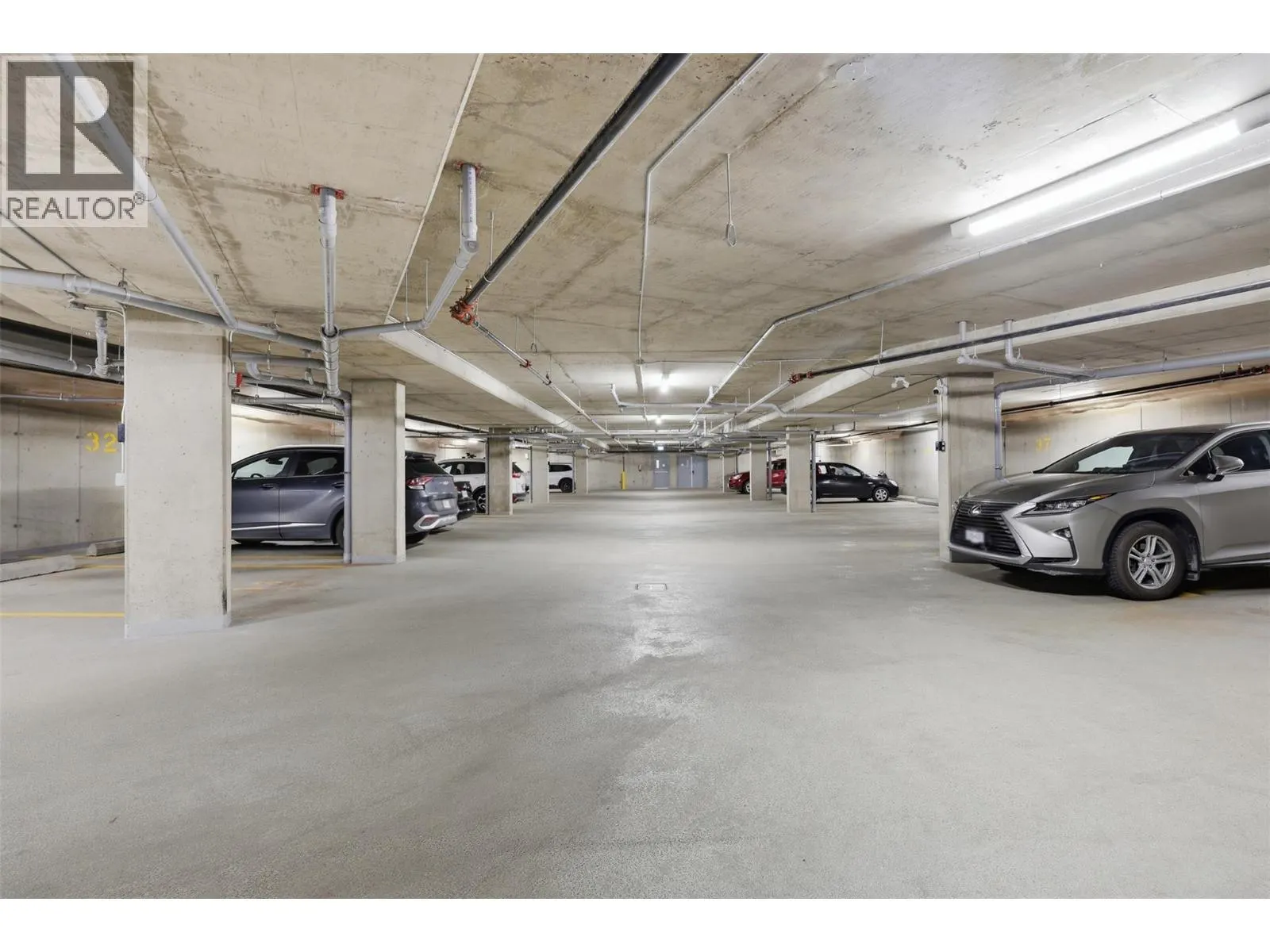 2046 ROBSON Place Unit# 405