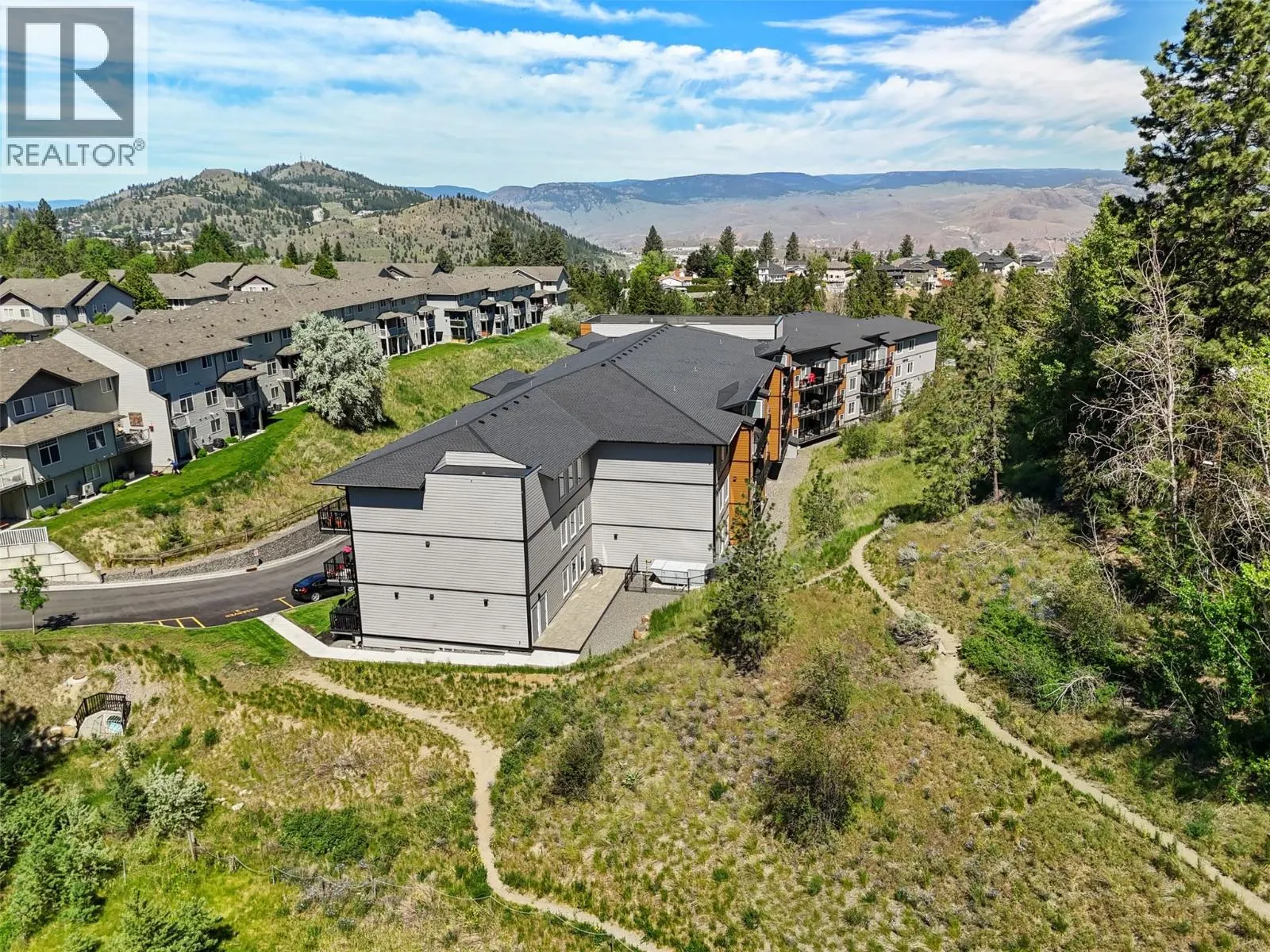2046 ROBSON Place Unit# 405