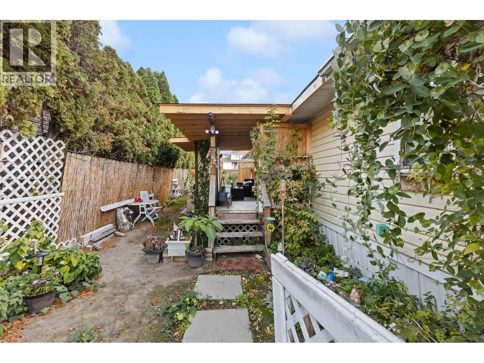 1699 Ross Road Unit# 106