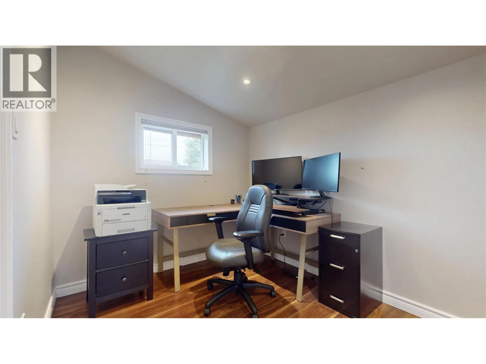 1600 4Th Street N