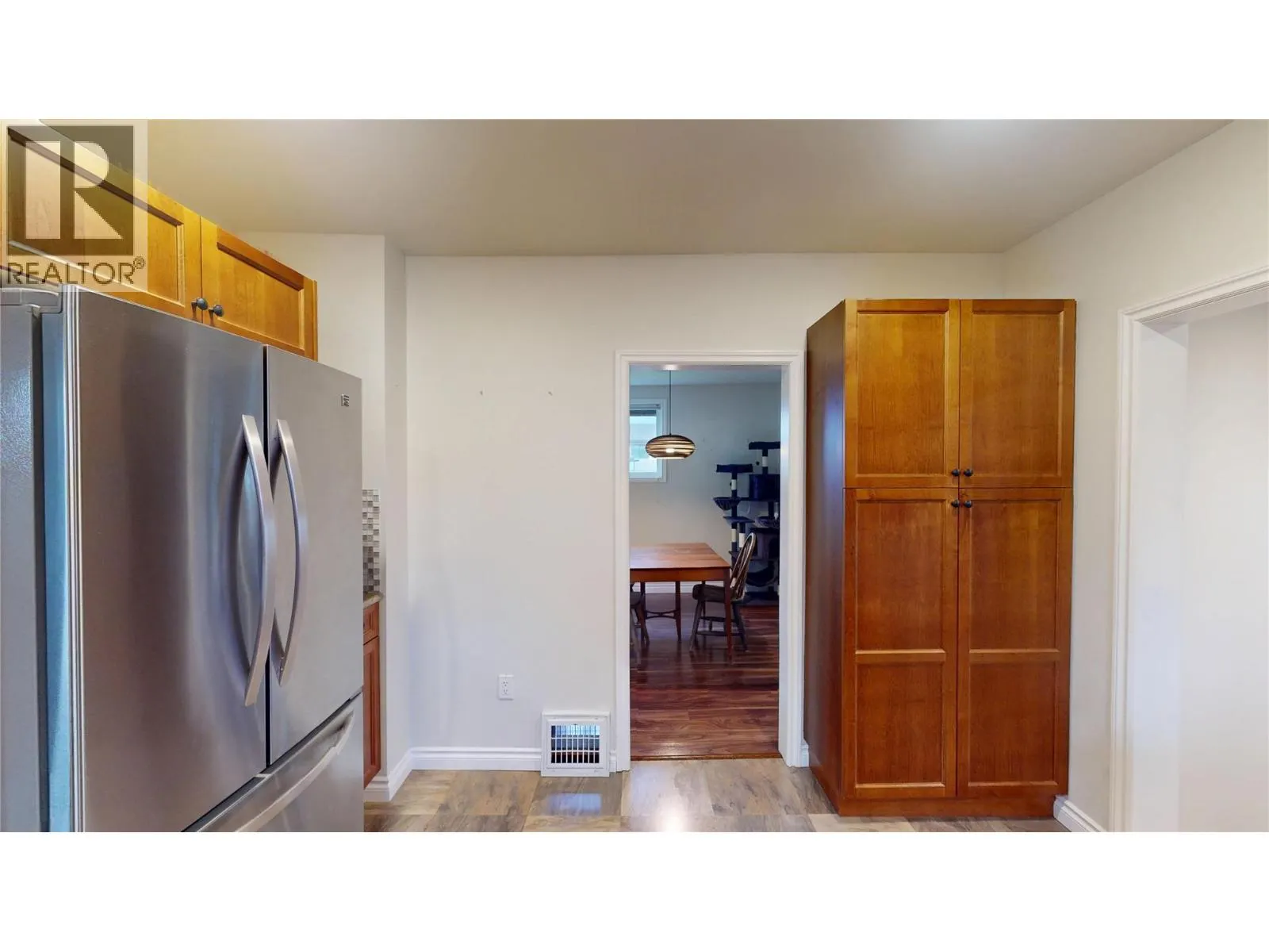 1600 4Th Street N