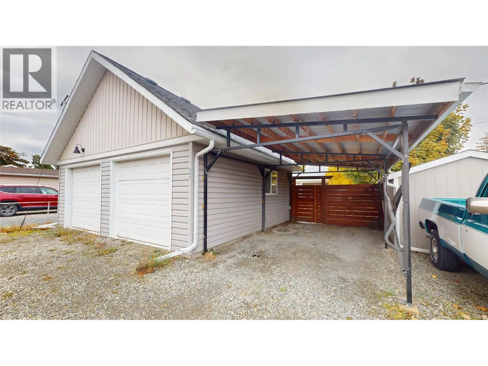 1600 4Th Street N