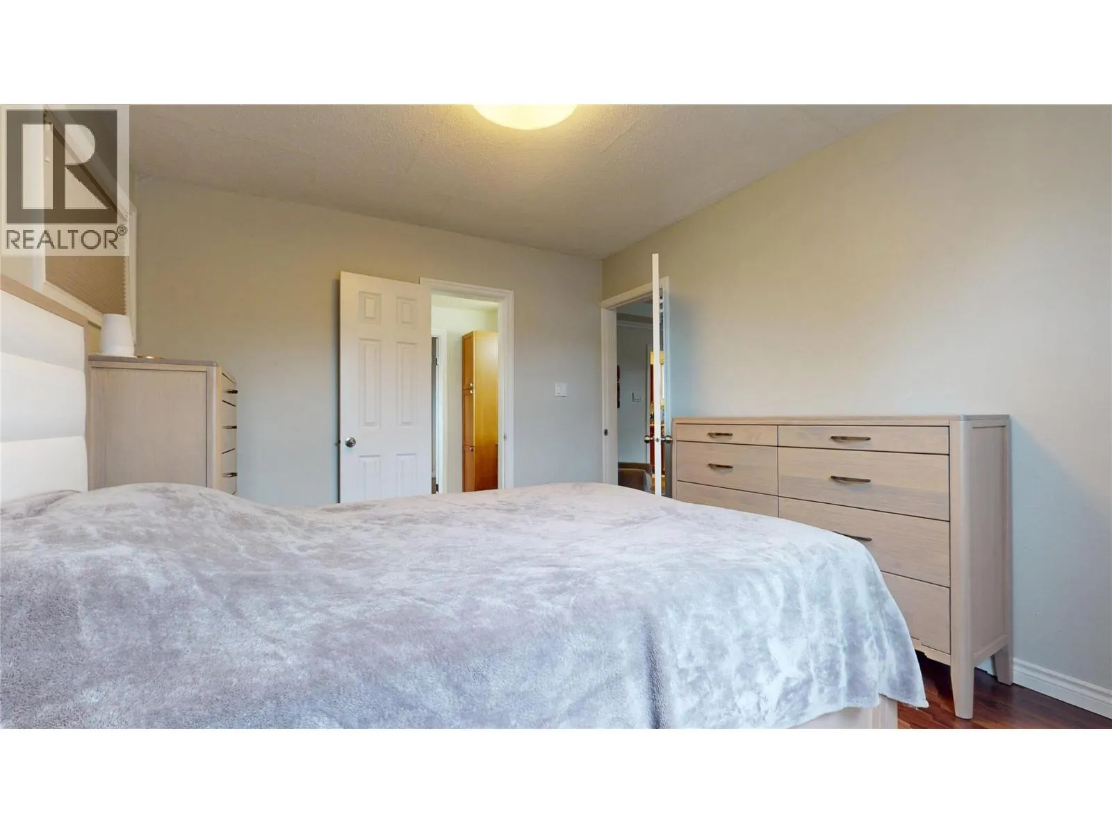 1600 4Th Street N