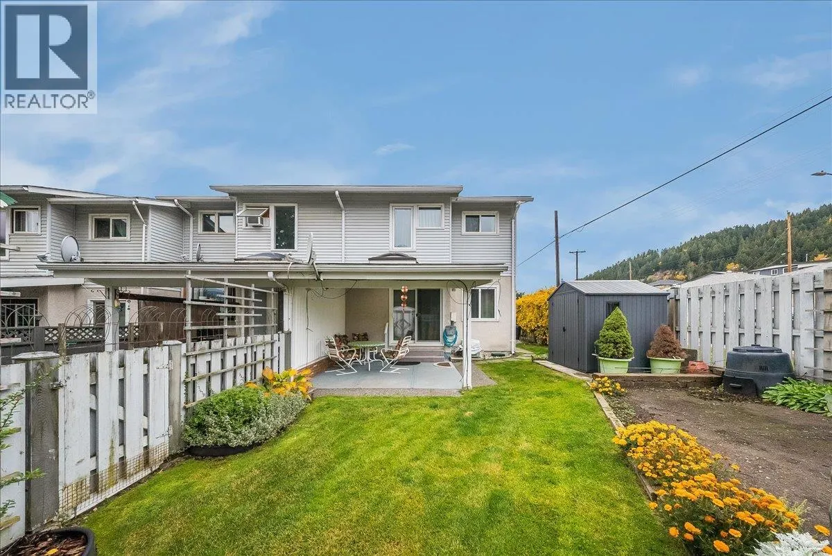 3398 Laurel Crescent