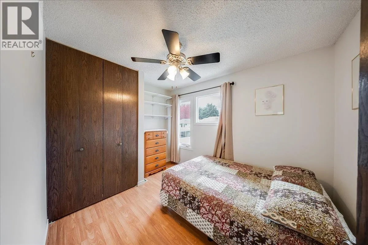 3398 Laurel Crescent