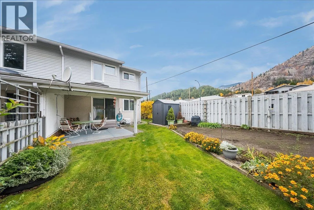 3398 Laurel Crescent