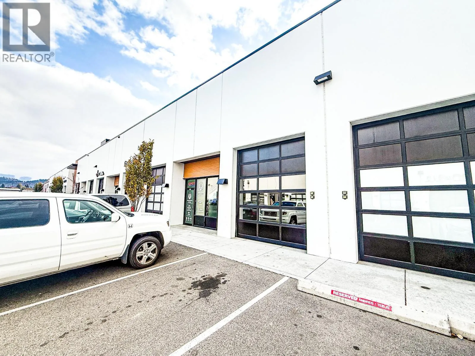 810 Clement Avenue Unit# 102