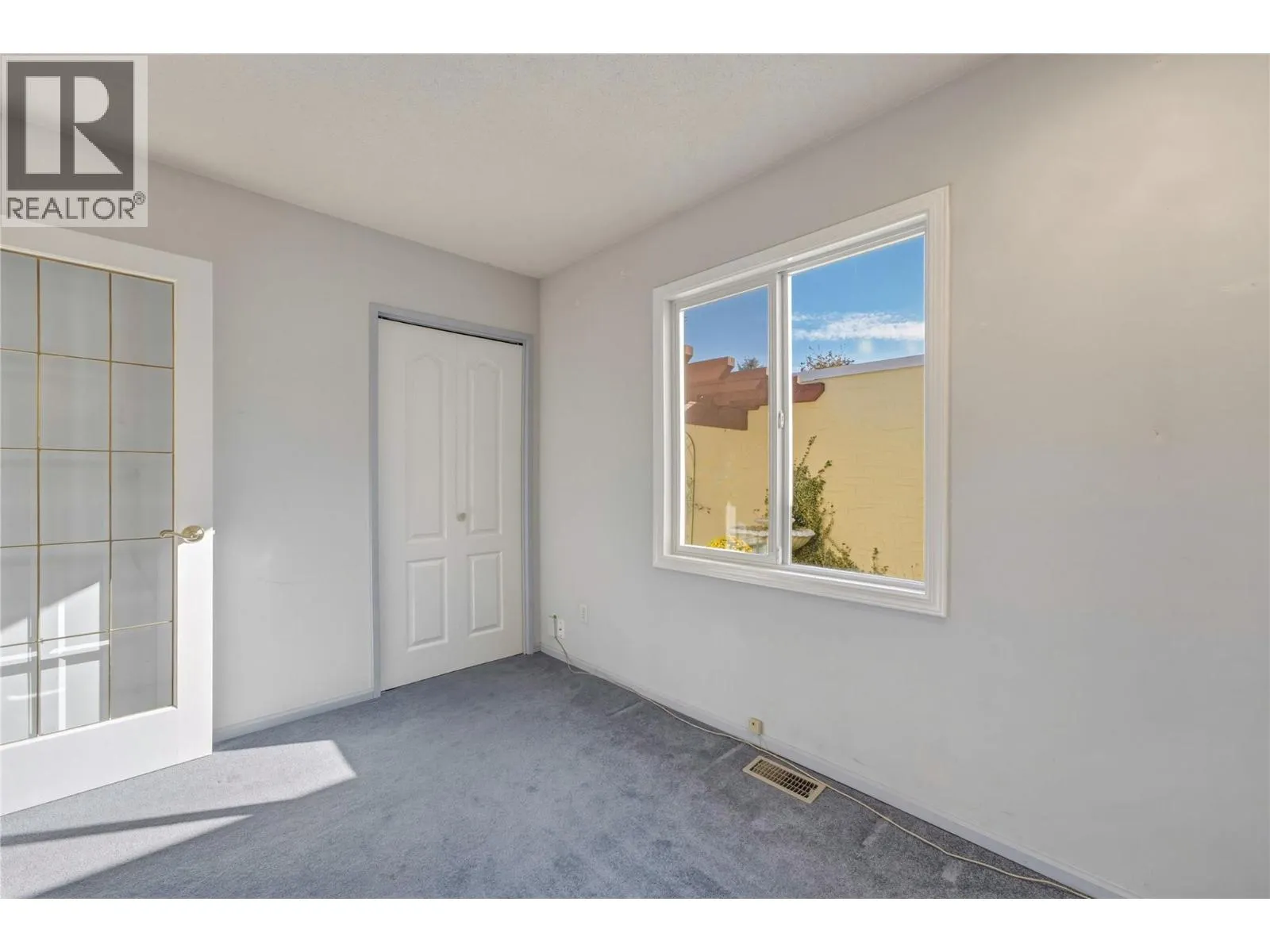 9102 Cherry Lane