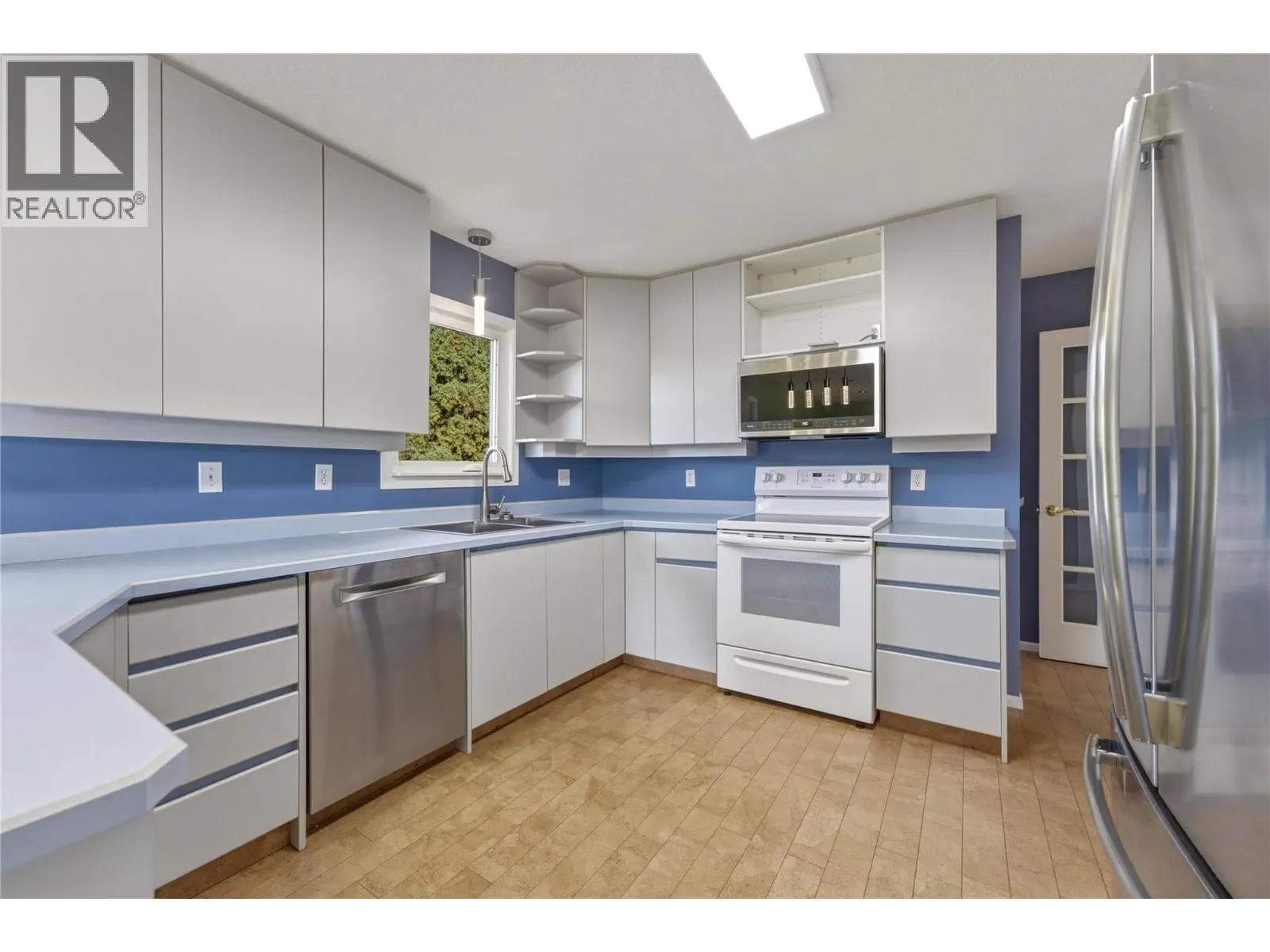 9102 Cherry Lane